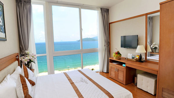 Senior Deluxe Sea View